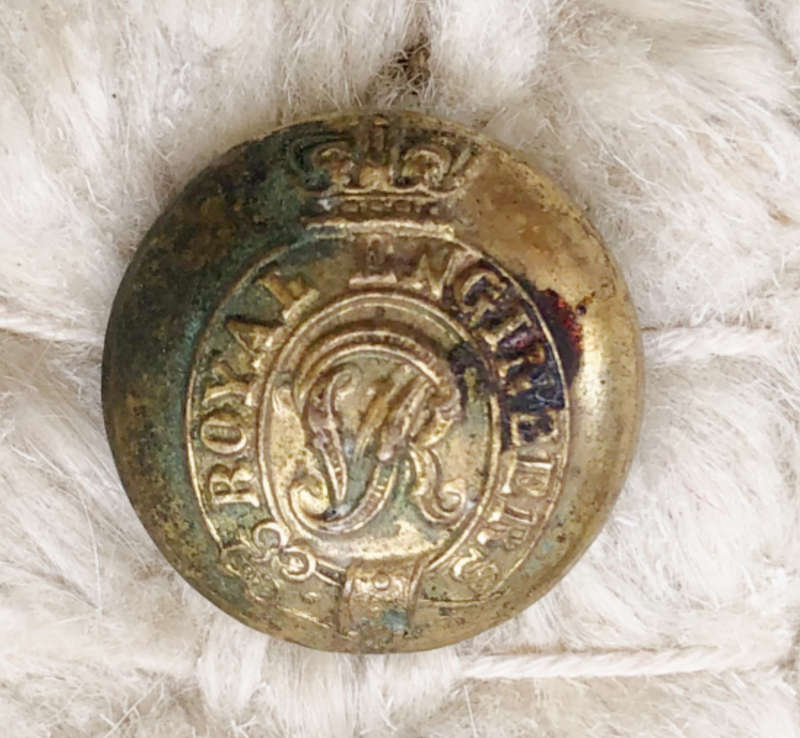 MILITARY VICTORIAN 1800'S BRITISH ARMY ROYAL ENGINEERS BRASS UNIFORM BUTTON SIGNED SMITH & WRIGHT
