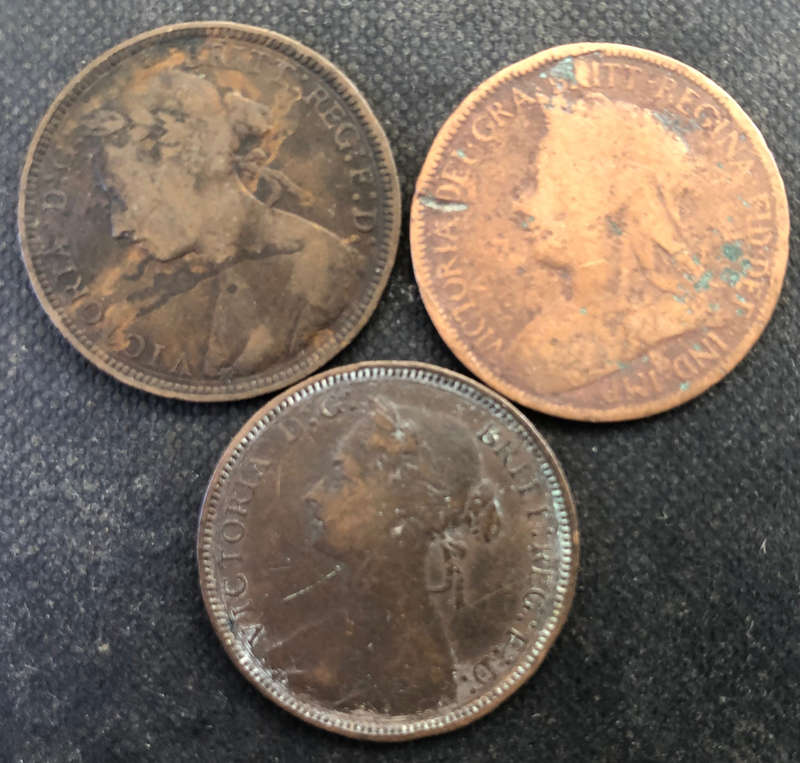 HALF PENNY 1881 1890 1899 UK COLLECTION OF THREE