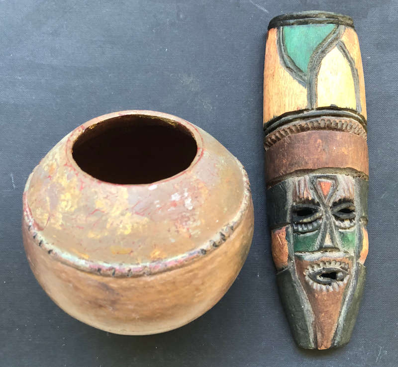 AFRICAN CLAY POT ZULU SIGNED T NALA AND CARVING