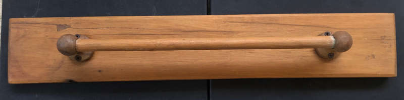 TOWEL RAIL YELLOW WOOD
