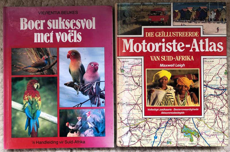 Boer Suksesvol met Voëls deur Vierentia Beukes Motoriste-Atlas van Suid-Afrika deur Maxwell Leigh