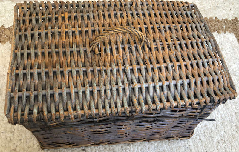 WICKER PICNIC BASKET ANTIQUE AS USED BY GRANDMA NOTE THE QUAINT LOCKING SYSTEM OF THE PERIOD