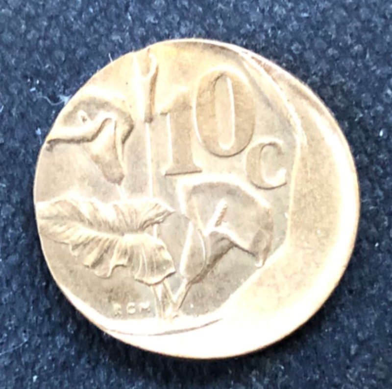 COIN SOUTH AFRICA OFF CENTRE MISSTRIKE 1993 TEN CENTS NEAR UNCIRCULATED CONDITION