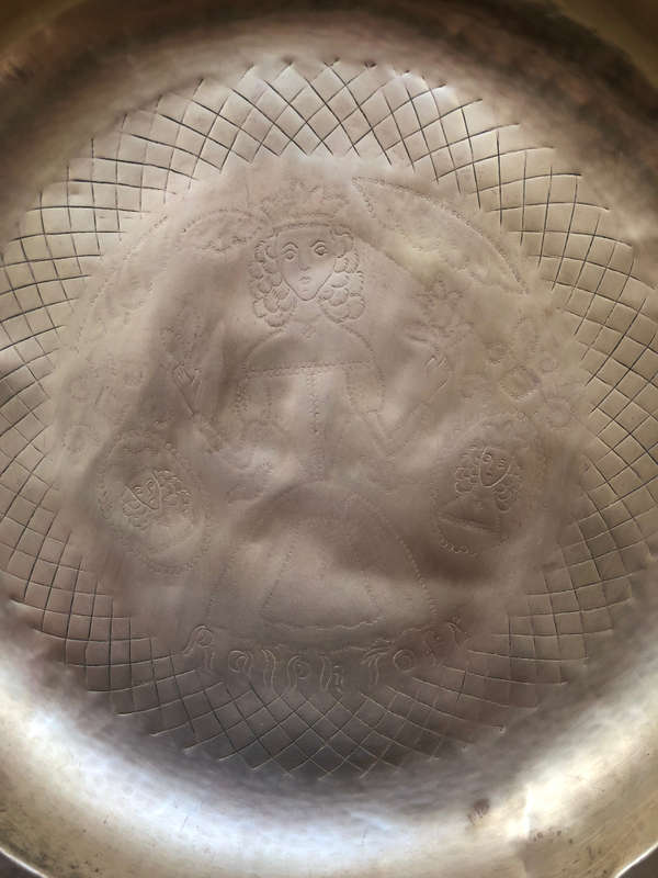 BRASS LARGE HEAVY CHURCH ALMS DISH WITH TYPICAL ROLLED RIM ANTIQUE HAND ENGRAVED RALPH TOFT