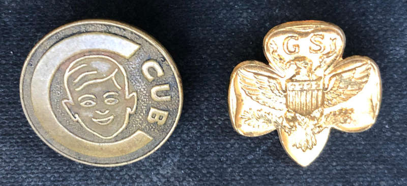 GIRL SCOUTS OF AMERICA & CHICAGO CUBS BADGES