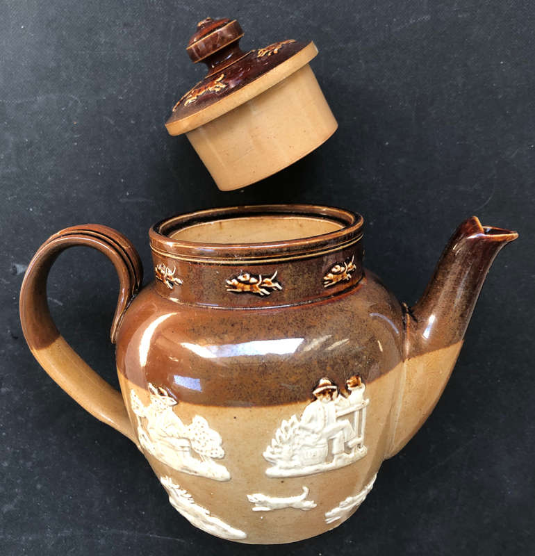 ROYAL DOULTON LAMBETH TEAPOT