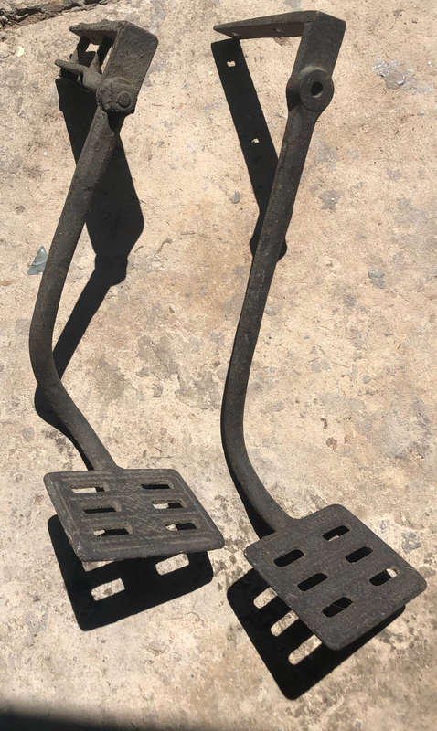 OX WAGON STEPS CAST IRON PAIR CIRCA 1885