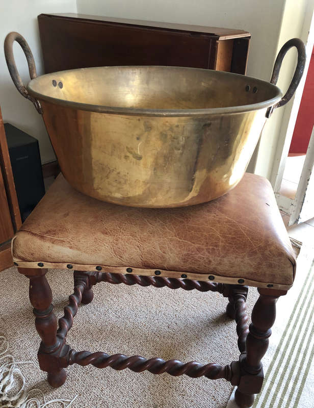 BRASS HEAVY LARGE CAPE JAM BOILER TYPICAL ROLLED RIM AND FORGED IRON HANDLES