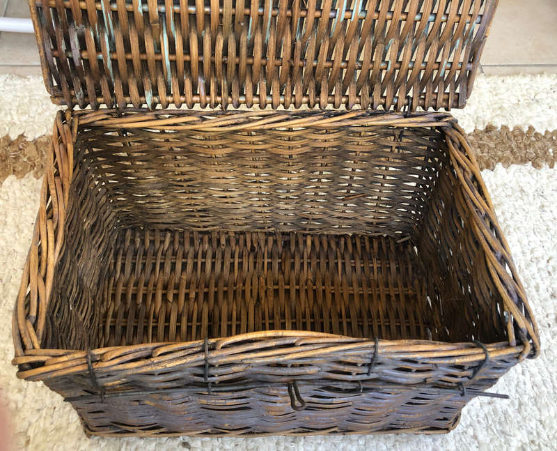 WICKER PICNIC BASKET ANTIQUE AS USED BY GRANDMA NOTE THE QUAINT LOCKING SYSTEM OF THE PERIOD