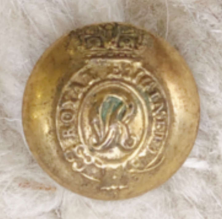 MILITARY VICTORIAN 1800'S BRITISH ARMY ROYAL ENGINEERS BRASS UNIFORM BUTTON SIGNED SMITH & WRIGHT