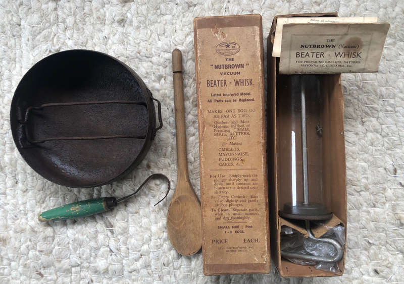 KITCHENALIA VINTAGE COLLECTION NUTBROWN WHISK, FRENCH GRAPE PICKER, FOLDING PAN & WOODEN SPOON