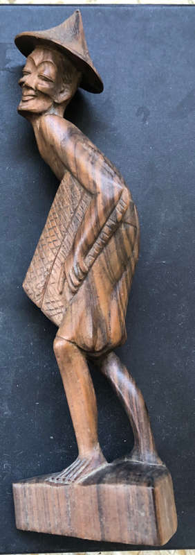 WOOD MAN HAND CARVED VINTAGE