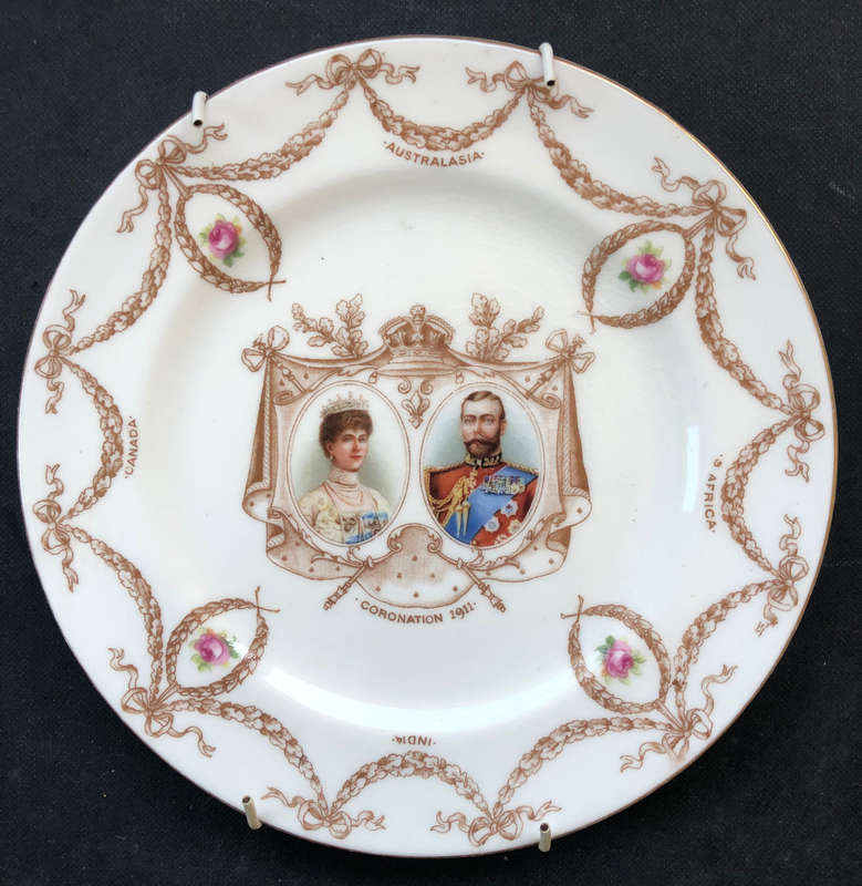 ROYAL DOULTON 1911 CORONATION COMMEMORATIVE PLATE