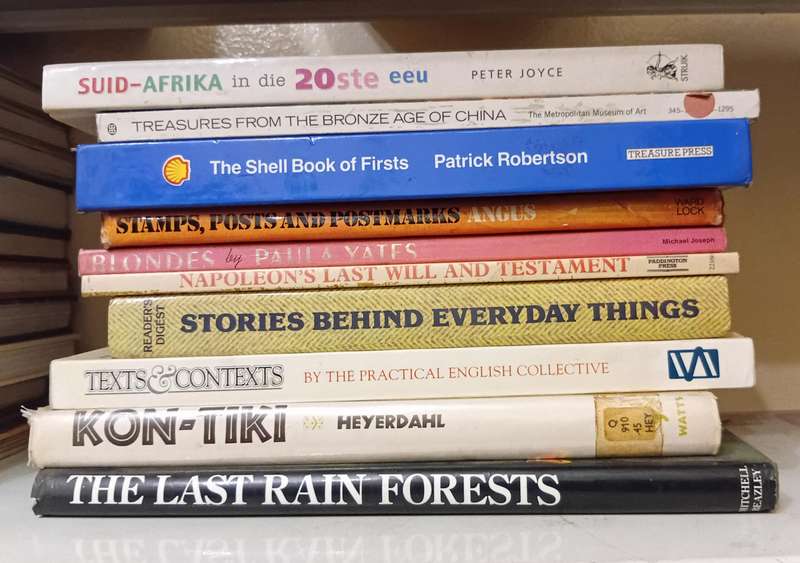 Large Format Non Fiction Books   ---  Groot 4