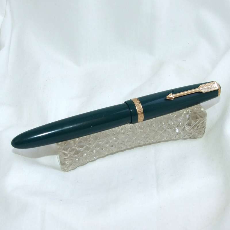 Vintage PARKER DUOFOLD  aerometric fill, 14ct nib, working.