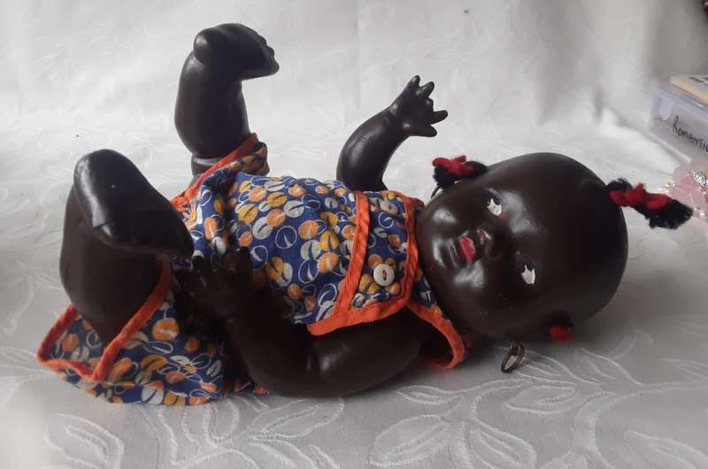 RARE FIND !!!!   1930s - 1950s RELIABLE, CANADA, BROWN COMPOSITION, TOPSY DOLL 26CM