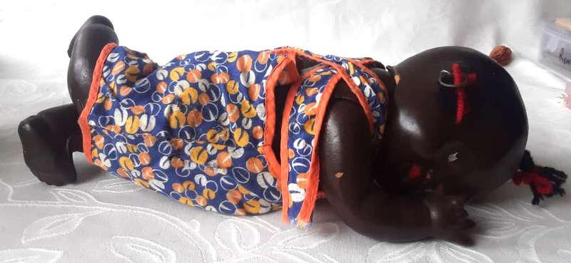 RARE FIND !!!!   1930s - 1950s RELIABLE, CANADA, BROWN COMPOSITION, TOPSY DOLL 26CM