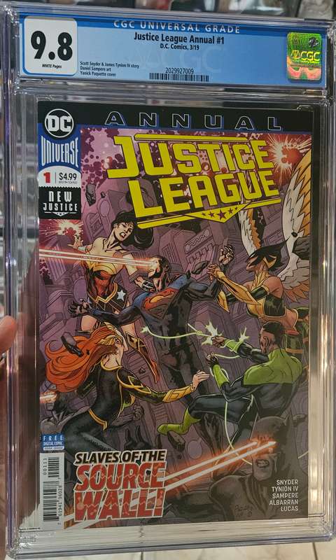 Justice League (2018 DC) Annual 1 CGC 9.8 *damaged