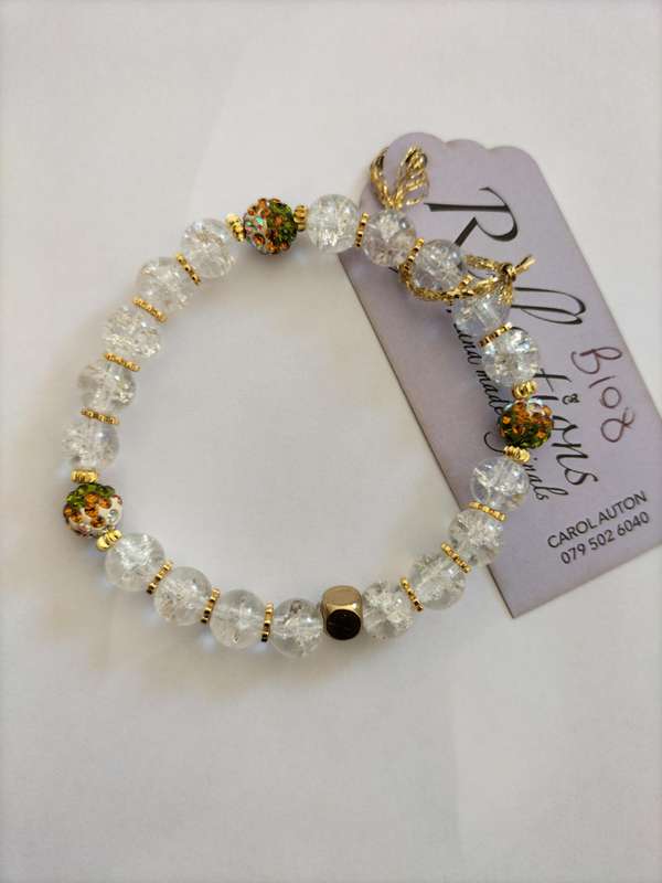 Clear crackle bead with sparkle crystal. B108