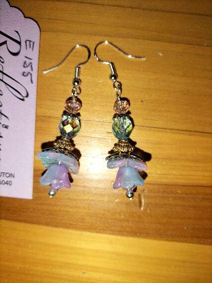 Sterling silver crystal flower earrings. E155