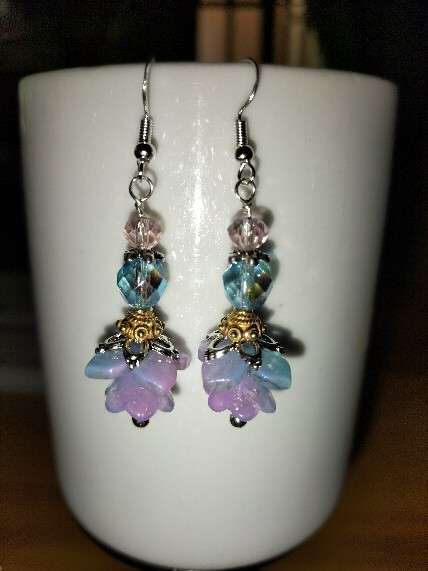 Sterling silver crystal flower earrings. E155