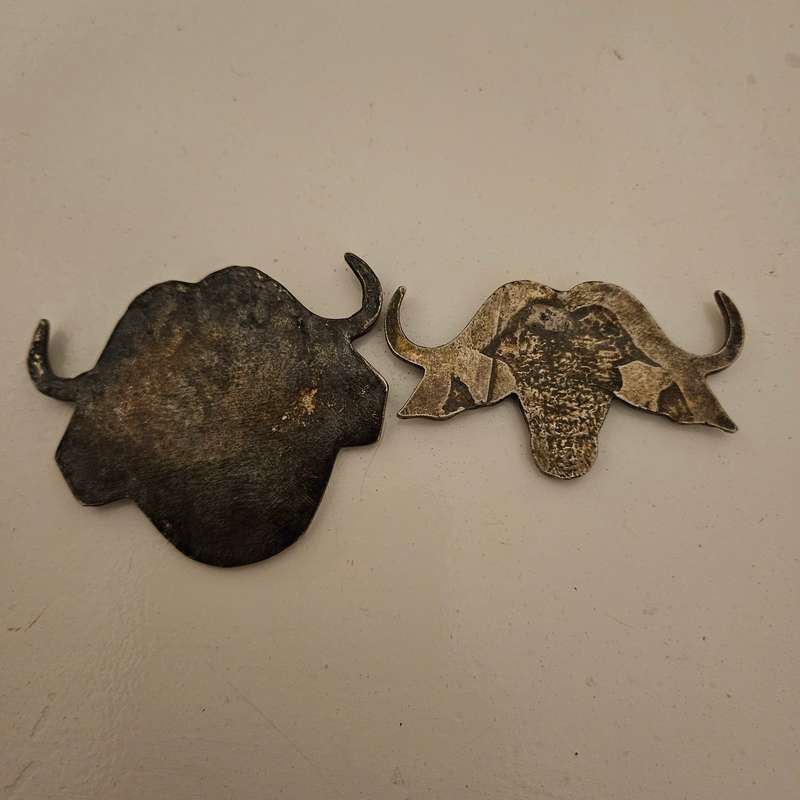 2 x 32 Battalion Shield Badges