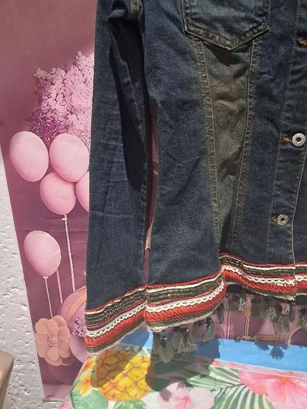 Denim Jacket : XL