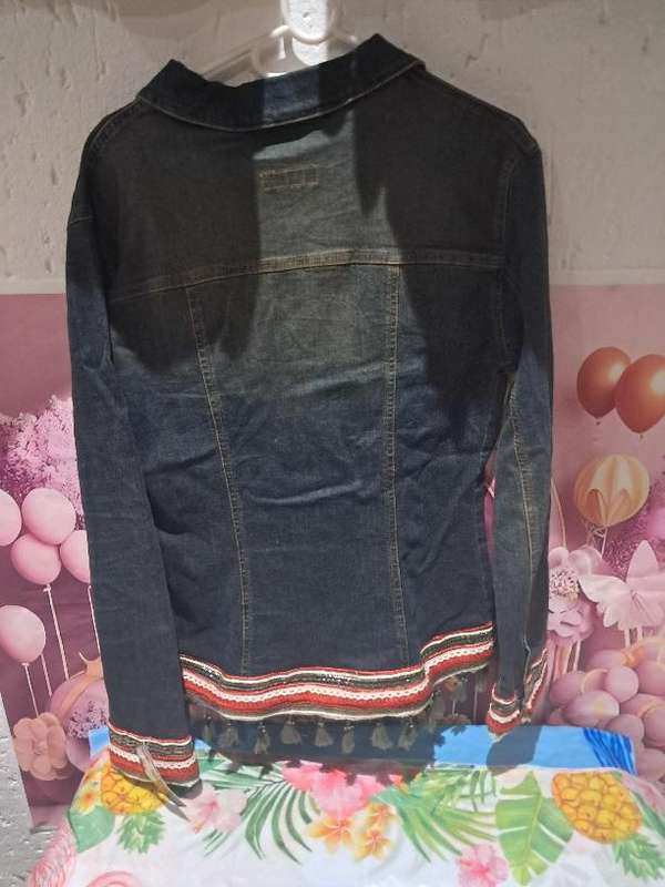 Denim Jacket : XL