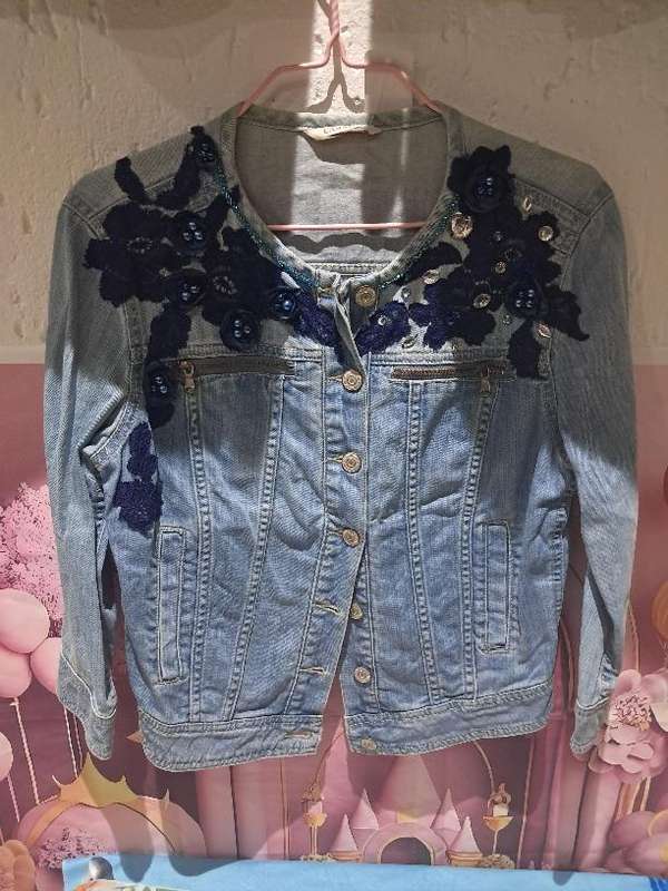 Denim Jacket : Small