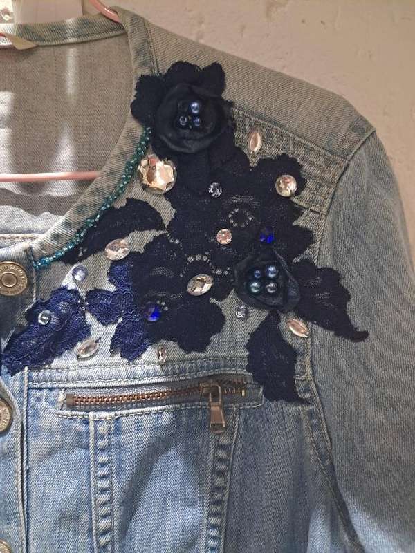 Denim Jacket : Small