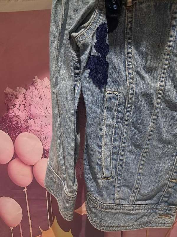 Denim Jacket : Small