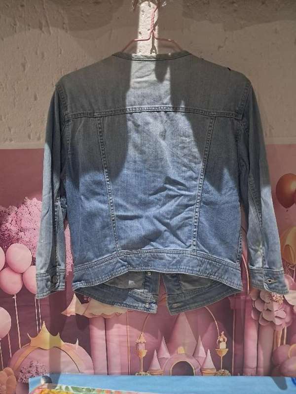 Denim Jacket : Small