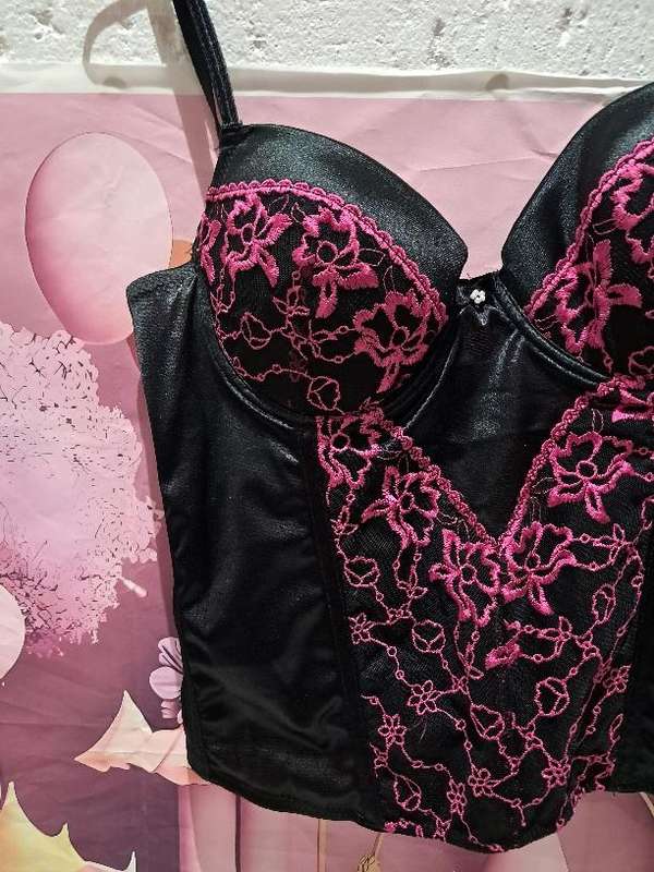 Black Lingerie: Large