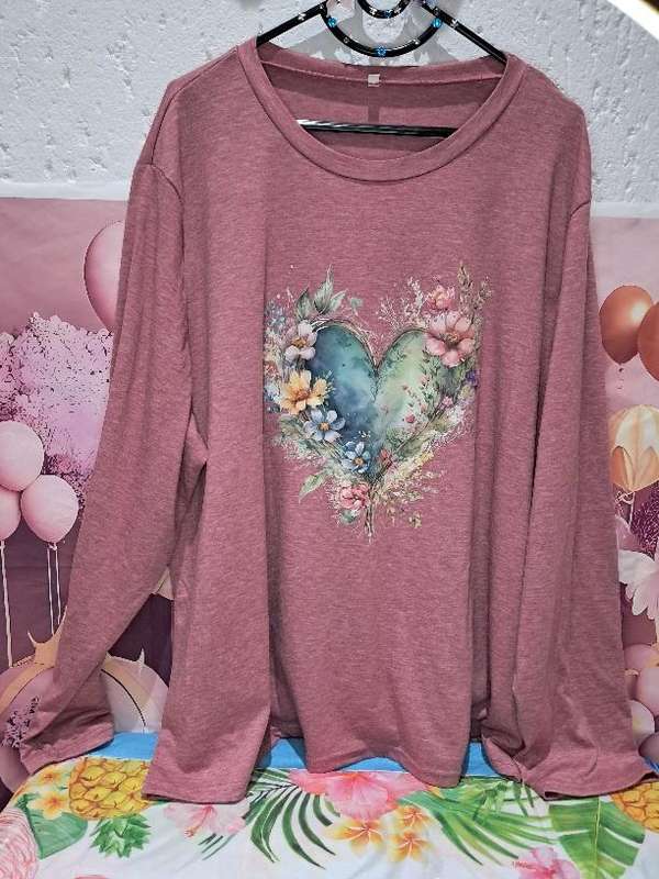 Stunning long sleeve  Top: 4XL