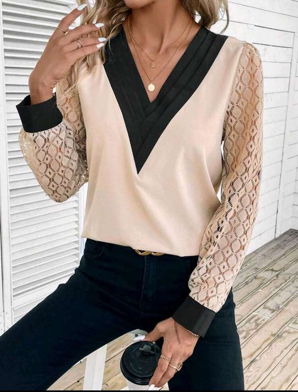 Stunning Long sleeve  Top: Med