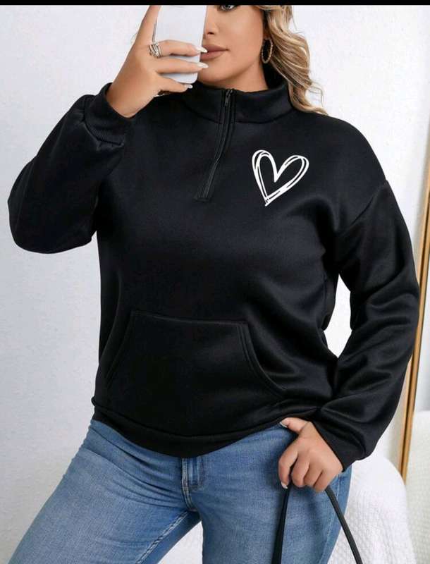 Stunning  Sweatshirt:  1XL