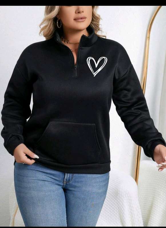Stunning  Sweatshirt:  1XL