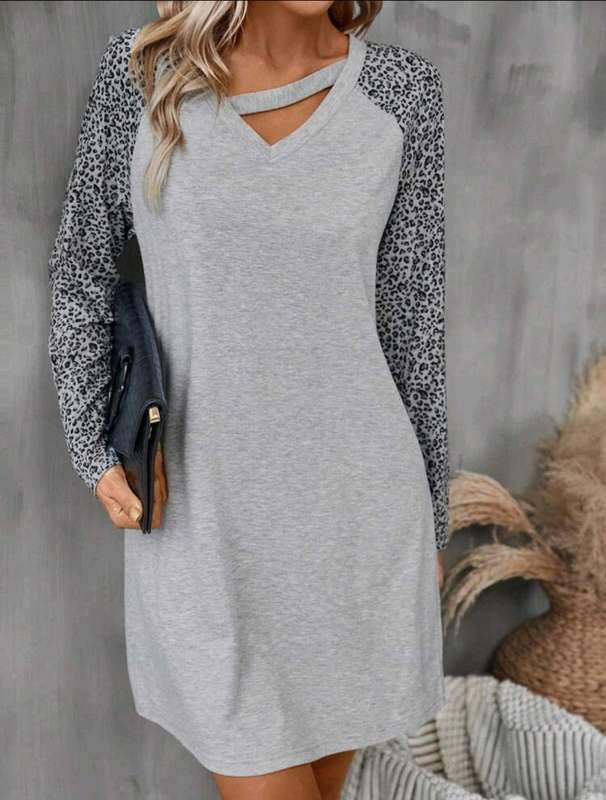 Grey  Dress: Med