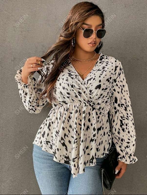 Stunning  Top:  1XL