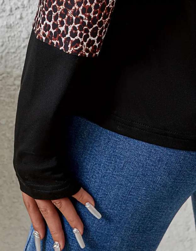 Black Long sleeve  Top: XL