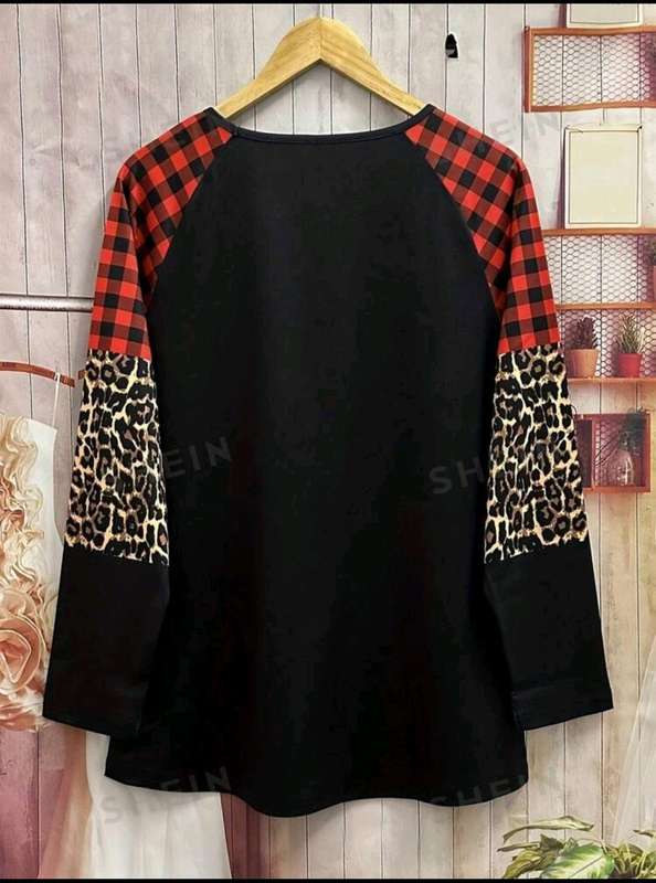 Stunning Long sleeve  Top:  2XL
