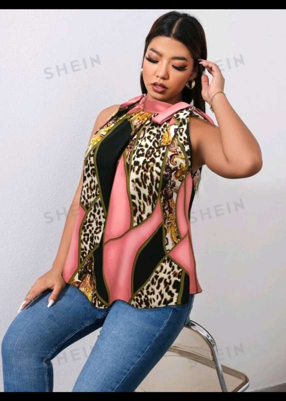 Stunning Top: 4XL