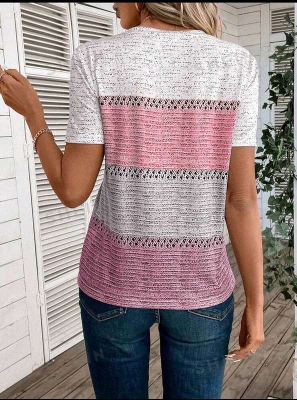 Stunning  Top:  XXL