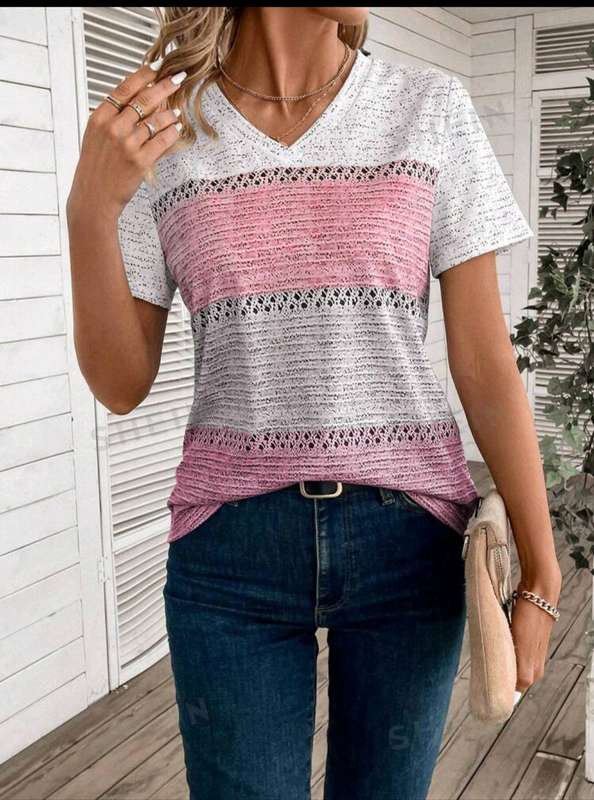 Stunning  Top:  XXL