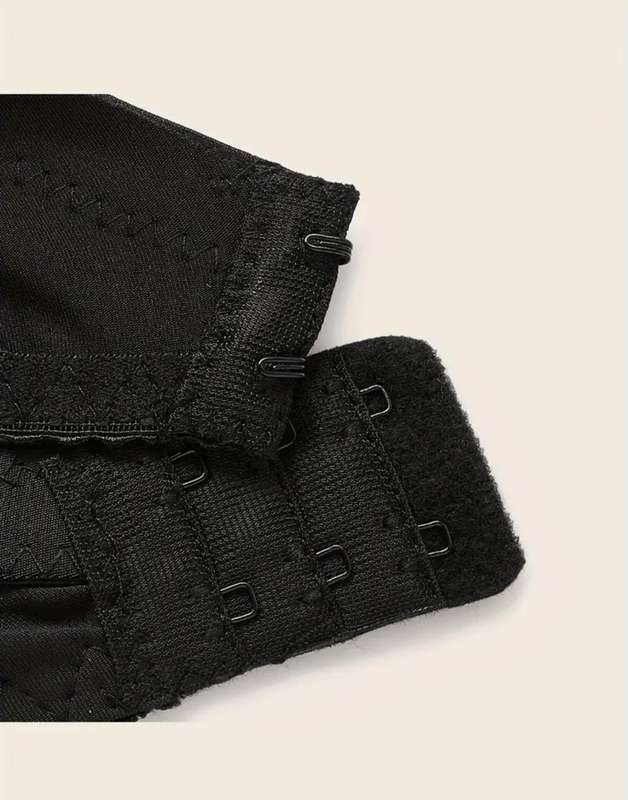 Bra:  44D