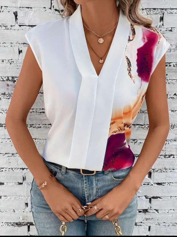 Stunning Top: Large