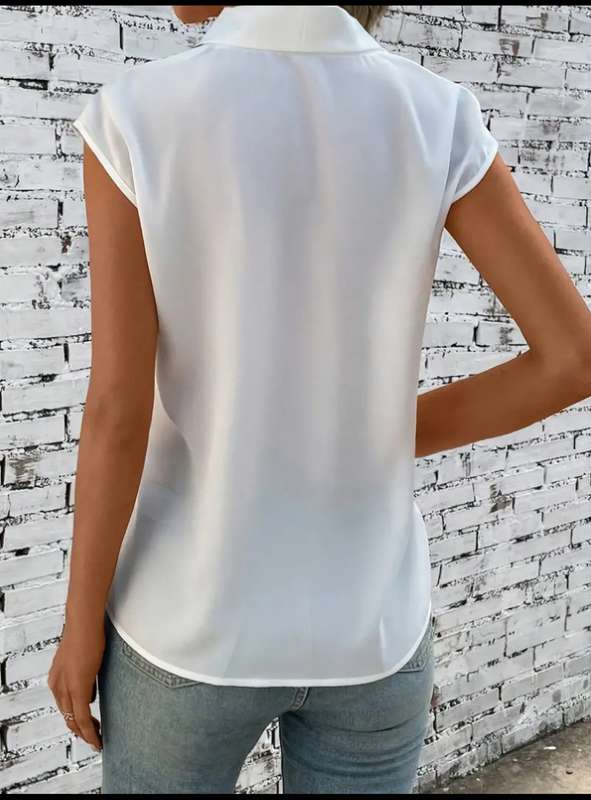 Stunning Top: Large