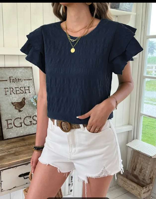 Stunning  Top:  Large