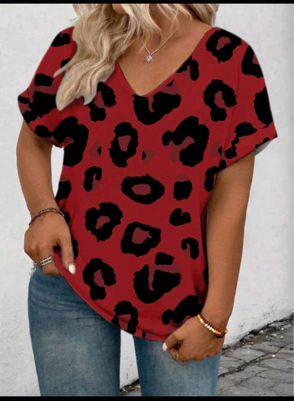 Stunning  Top:  4XL