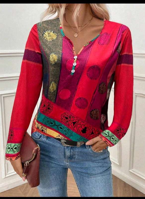 Stunning Long sleeve  Top: LARGE